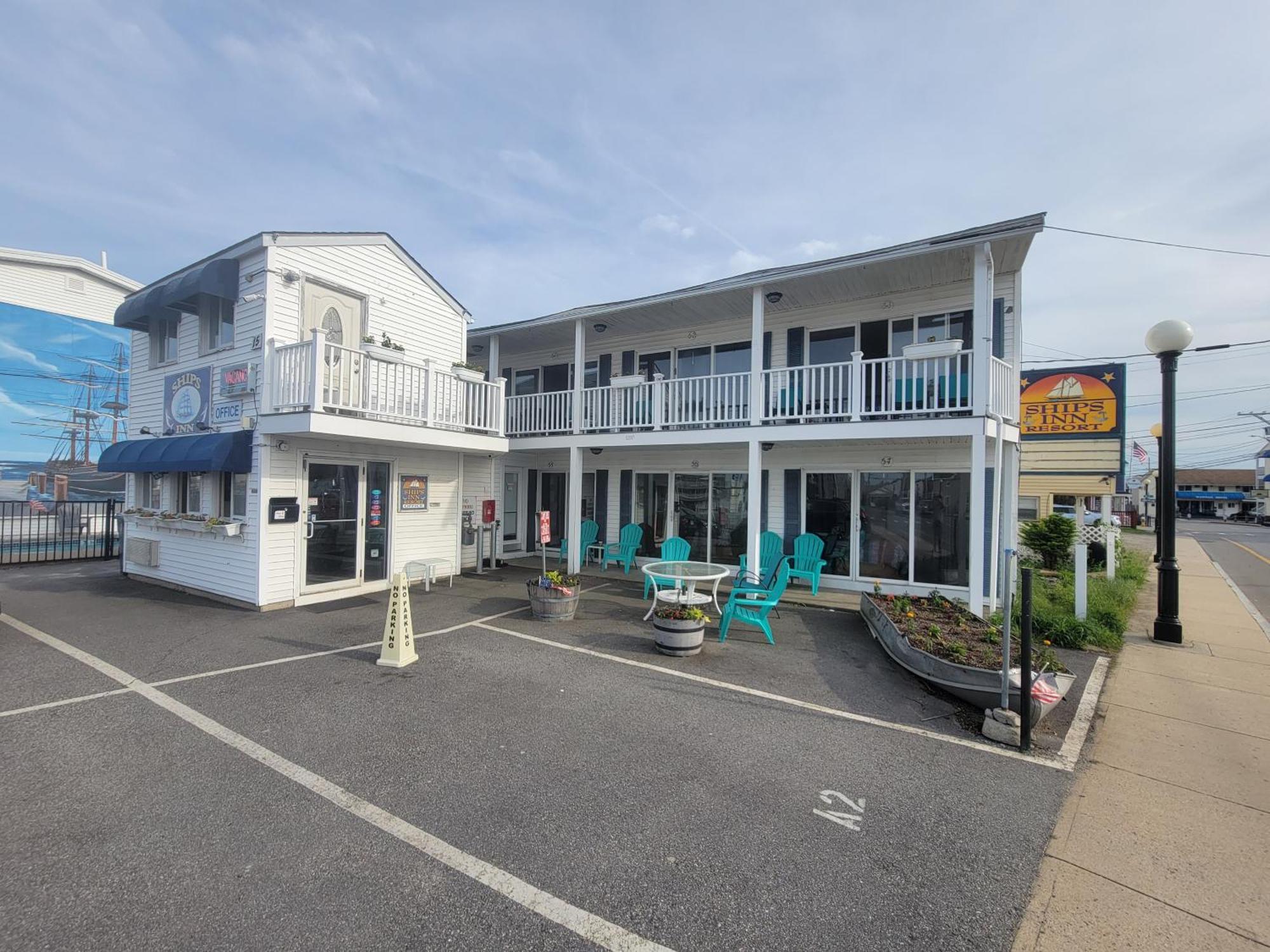 Ships Inn Hampton Exteriér fotografie